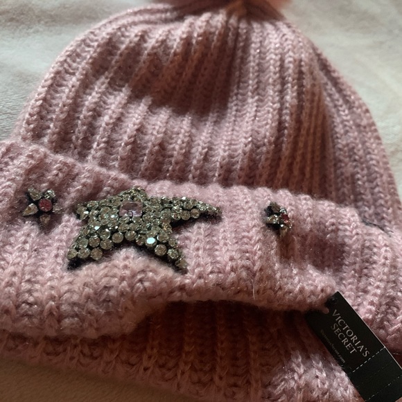 👒 - Picture 2 of 3